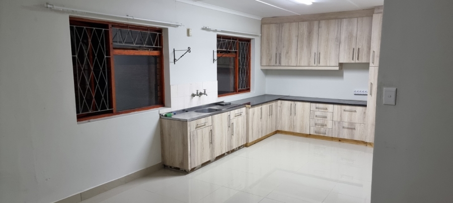 3 Bedroom Property for Sale in Winterstrand Eastern Cape